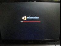 Ubuntu 9.04 Netbook Edition booting on an EEE 1000HE