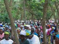 Cerimônia Religiosa em Luanda - Angola (Ninguém... Ninguém...)