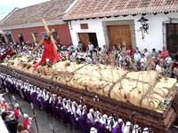 Procesión (5) de Semana Santa en Antigua, Guatemala