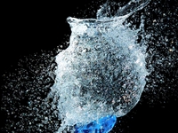 How to take a picture of an exploding waterbomb
