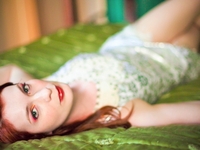 Felicia Day photo shoot behind the scenes