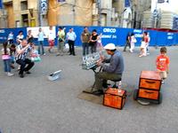 Crystal glass player in Budapest