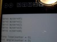 Primeras pruebas con un par de servos y la Arduino