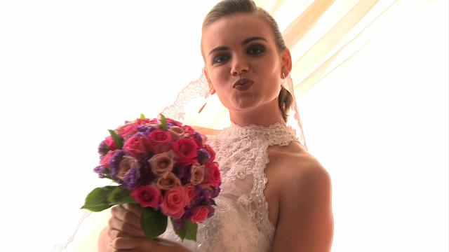 Vídeo de casamento Making of Pamela e Eduardo do video maker (cinegrafista) Adriano Diogo, de Niterói, Rio de Janeiro, RJ, que faz video de casamento (filmagem de casamento), ou melhor, videojornalismo de casamentos, video de casamento judaico, video de noivas, video de festas e video de eventos sociais com uma edição de video inovadora e de primeira qualidade. Atua também em outras cidades do estado do Rio de Janeiro, tais como Niterói, Petrópolis, Teresópolis, entre outras. video casamento filmagem videos casamentos niteroi rj rio videojornalismo noiva niterói festa eventos clips vídeo clipe clip do videoclip