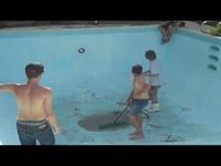 Pool Session at Dans