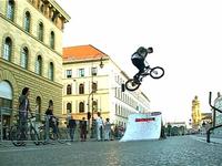 Max Kosmol Streetlife Spine show