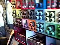Magnets To Eliminate Your Noisy Spray Paint Can