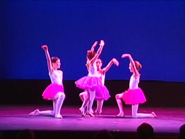  -  - ET's Flying Theme (Basic Ballet)
