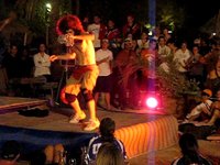 Jared dancing in Israel for 800 people