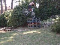 Planter de vtt trial à Valréas