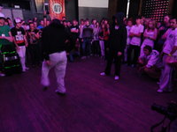 Melbourne shuffle battle.