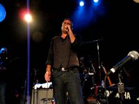 Taylor Hicks singing "Maybe You Should" at Workplay