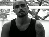 Sun Vaz