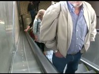 Piano stairs - Rolighetsteorin.se - The fun theory