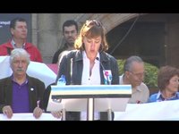 Patricia Vázquez le o manifesto da Plataforma "Queremos Galego!"