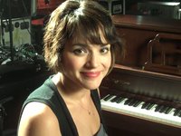 Norah Jones @WMSoundcheck on Set