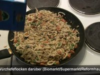 Vegan recipe: noodles with lenses and vegetables