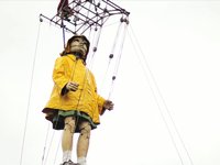 Giants in Berlin (D90 Animation)