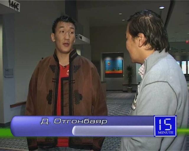 “Америкийн өнгө” нэвтрүүлэг, Д. Отгонбаяр, Мэргэжлийн боксчин
