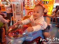 091024-抓不到握把的勒勒騎摩托車
