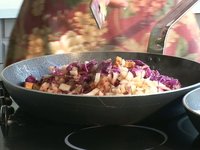Lizette 2 (veggieinpumps) Tofu met Rode Kool en Peperkoeksaus