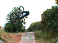 Matt Roe x Robbo - 80's halfpipe session