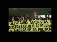 SUFRAGISTAS - feministas brasileiras protestam no Congresso Nacional