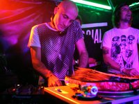 091008 Club75 feat BusyP Zdar Boombass Dj Mehdi @ Social Club