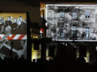 Berlin Wall falls at Paris