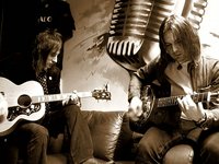 View Video Album 'Maker' Interview @ Tap n Tin