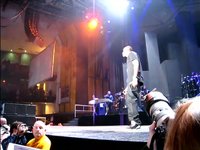 Jay-Z Performs "DOA"