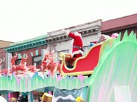 Santa Knows His Cameras