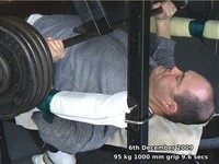 95 kg bench sumoman