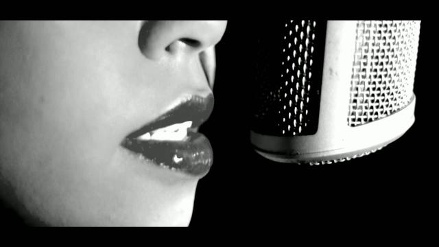 Miniatura del vídeo The Phenomenal Handclap Band 
