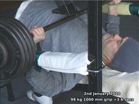 98 kg 98 kg 111 kg bench sumoman