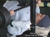 100 kg 112½ kg bench sumoman