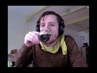 Soocial: Eigen broek ophouden