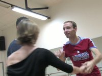 Reportage lors d'un cours de Salsa avancé en trio avec Paul à Quimper