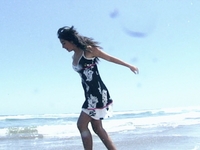 Alison en playa HDV-slow motion