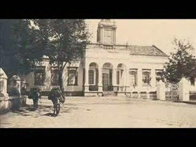 Fırat kenarında yüzen kayıklar türküsü