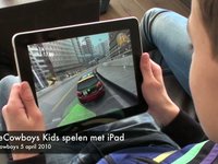 StyleCowboys Kids spelen met iPad