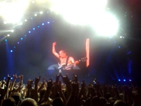 7min solo by Angus Young @ Zurich