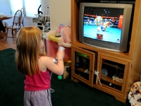 Hannah Grace knock out on wii boxing!